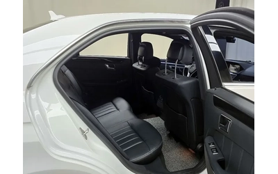 Mercedes-Benz E 220 - автомобили, коли, обяви за нови и употребявани 11