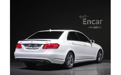 mercedes-benz-e-220 - 1
