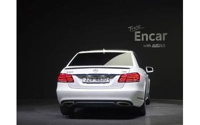 mercedes-benz-e-220 - 3