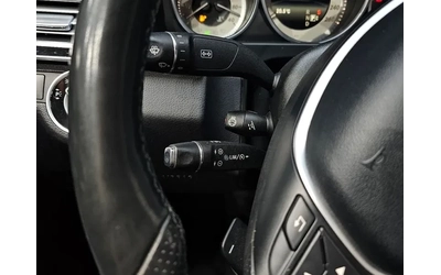 Mercedes-Benz E 220 - автомобили, коли, обяви за нови и употребявани 16