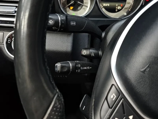 Mercedes-Benz E 220 - автомобили, коли, обяви за нови и употребявани 16