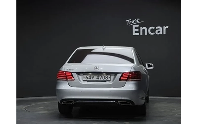 mercedes-benz-e-220 - 3