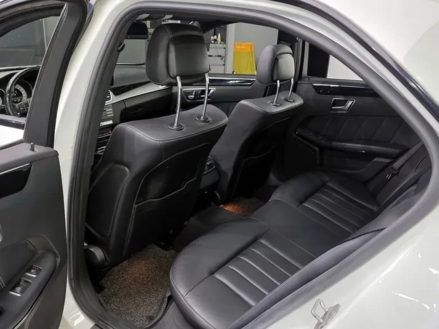 Mercedes-Benz E 220 - автомобили, коли, обяви за нови и употребявани 10