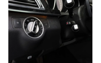 Mercedes-Benz E 220 - автомобили, коли, обяви за нови и употребявани 14