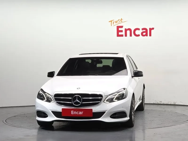 Mercedes-Benz E 220 - автомобили, коли, обяви за нови и употребявани 2