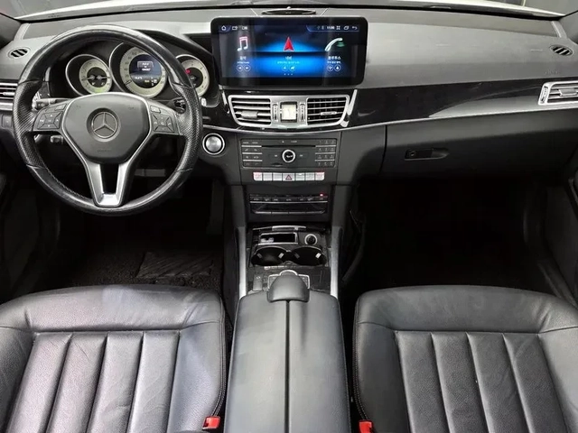 Mercedes-Benz E 220 - автомобили, коли, обяви за нови и употребявани 6