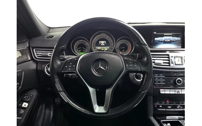 Mercedes-Benz E 220 - автомобили, коли, обяви за нови и употребявани 12