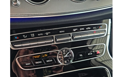 Mercedes-Benz E 220 AMG/4MAT/HUD/PANO/DIGITAL/CAMERA/ПОДГРЕВ/AMBI/LIZI - автомобили, коли, обяви за нови и употребявани 11