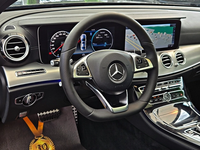 Mercedes-Benz E 220 AMG/DIGITAL/DISTR/PANO/360CAM/BURMESTER/ПОДГРЕВ/LI - автомобили, коли, обяви за нови и употребявани 9