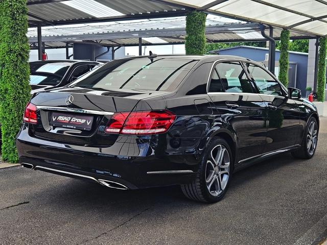 Mercedes-Benz E 220 AMG/FACE/GERMANY/ПОДГРЕВ/AMBIENT/AUTO HOLD/LIZING - автомобили, коли, обяви за нови и употребявани 4