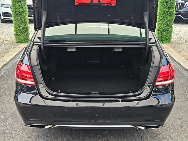 Mercedes-Benz E 220 AMG/FACE/GERMANY/ПОДГРЕВ/AMBIENT/AUTO HOLD/LIZING - автомобили, коли, обяви за нови и употребявани 7