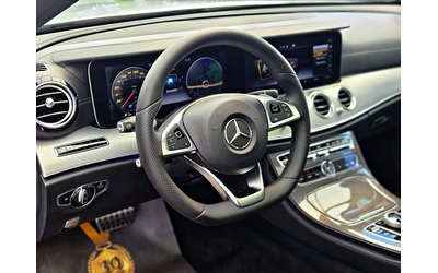 Mercedes-Benz E 220 AMG/GERMANY/DIGITAL/360CAM/PANO/AMBIENT/ПОДГРEB/LI - автомобили, коли, обяви за нови и употребявани 10