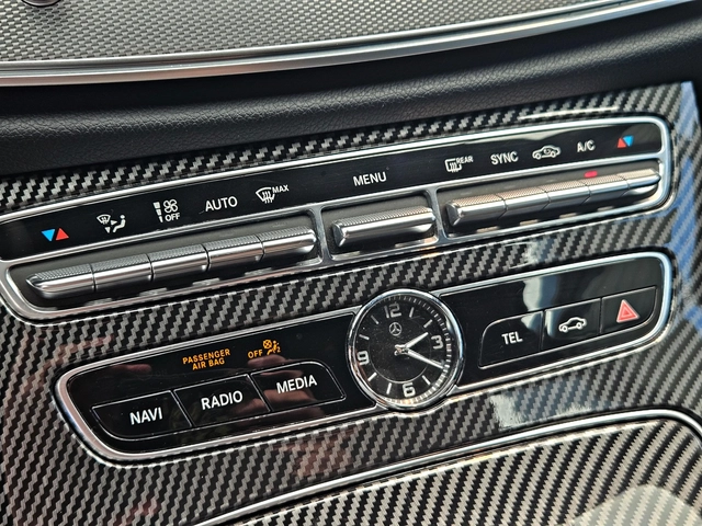 Mercedes-Benz E 220 AMG/GERMANY/DIGITAL/360CAM/PANO/AMBIENT/ПОДГРEB/LI - автомобили, коли, обяви за нови и употребявани 11