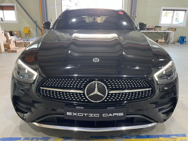 Mercedes-Benz E 220 d 4matic ! AMG Line ! - автомобили, коли, обяви за нови и употребявани 1