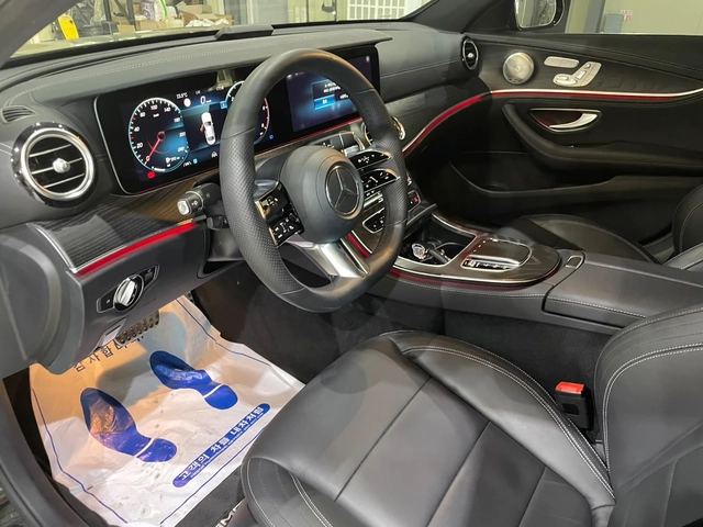 Mercedes-Benz E 220 d 4matic ! AMG Line ! - автомобили, коли, обяви за нови и употребявани 7