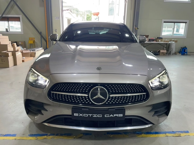 Mercedes-Benz E 220 d 4matic ! AMG Line ! - автомобили, коли, обяви за нови и употребявани 1