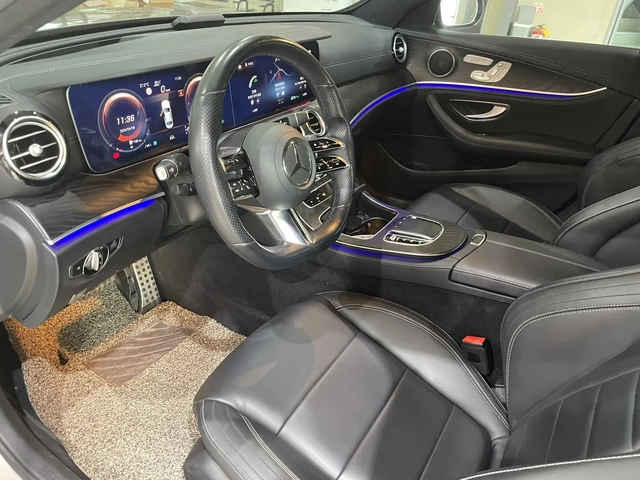 Mercedes-Benz E 220 d 4matic ! AMG Line ! - автомобили, коли, обяви за нови и употребявани 7