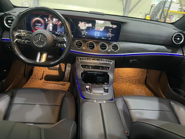 Mercedes-Benz E 220 d 4matic ! AMG Line ! - автомобили, коли, обяви за нови и употребявани 8