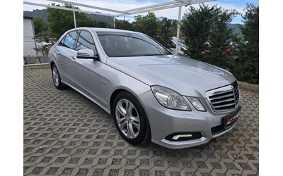 mercedes-benz-e-220 - 1