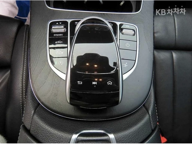 Mercedes-Benz E 220 d / AMG ПАКЕТ / BURMESTER / HUD - автомобили, коли, обяви за нови и употребявани 13