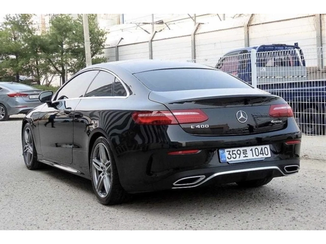Mercedes-Benz E 220 d / AMG ПАКЕТ / BURMESTER / HUD - автомобили, коли, обяви за нови и употребявани 2