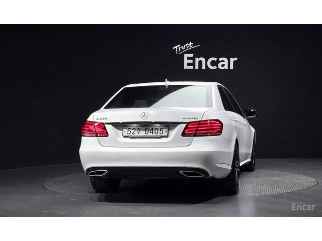 Mercedes-Benz E 220 BlueTEC Avantgarde Sport!! - автомобили, коли, обяви за нови и употребявани 3