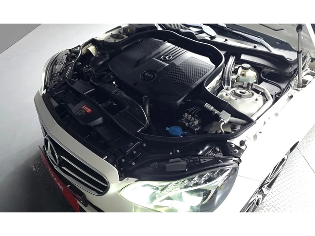 Mercedes-Benz E 220 BlueTEC Avantgarde Sport!! - автомобили, коли, обяви за нови и употребявани 5