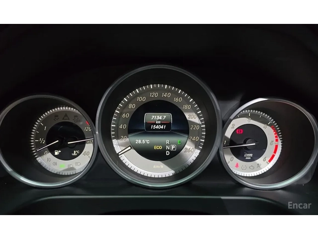 Mercedes-Benz E 220 BlueTEC Avantgarde Sport!! - автомобили, коли, обяви за нови и употребявани 7