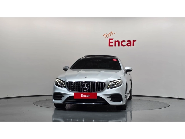Mercedes-Benz E 220 2.0 2WD - автомобили, коли, обяви за нови и употребявани 2