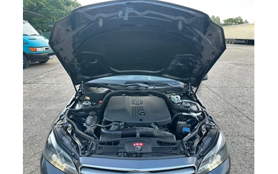 Mercedes-Benz E 220 E 220 / 4 MATIC - автомобили, коли, обяви за нови и употребявани 16