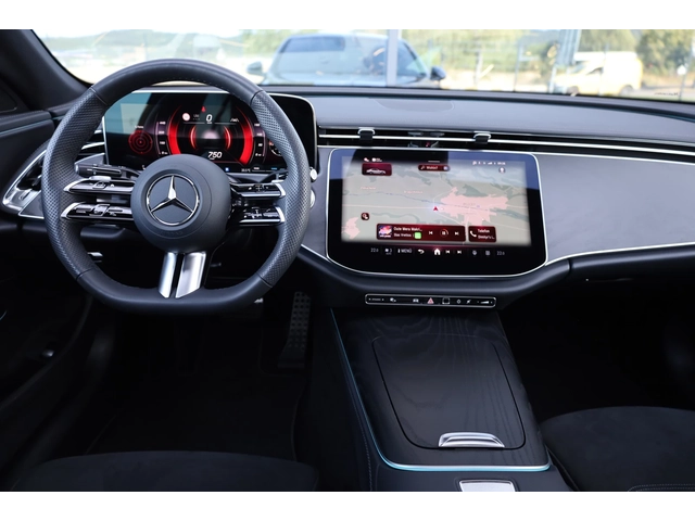 Mercedes-Benz E 220 NEW MODEL* AMG LINE* PANO* - автомобили, коли, обяви за нови и употребявани 9