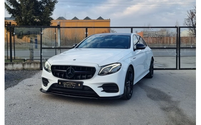 mercedes-benz-e-220 - 0