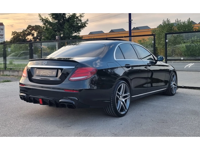 Mercedes-Benz E 220 BRABUS // 360 камера //DISTRONIC PLUS - автомобили, коли, обяви за нови и употребявани 7