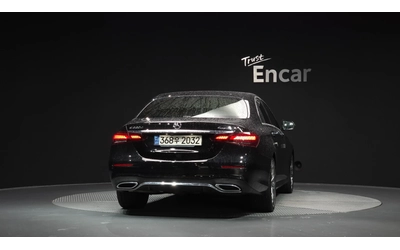mercedes-benz-e-220 - 3