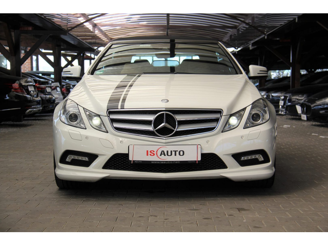 Mercedes-Benz E 220 CDI Cabrio BlueEfficiency/Navi/Xenon - автомобили, коли, обяви за нови и употребявани 0