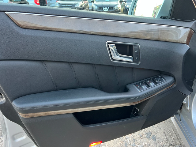 Mercedes-Benz E 250 2.2CDI- 204к.с./ Подгрев/ Парктроник/ ел. Седалки - автомобили, коли, обяви за нови и употребявани 12