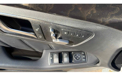 Mercedes-Benz E 250 4MATIC - автомобили, коли, обяви за нови и употребявани 13
