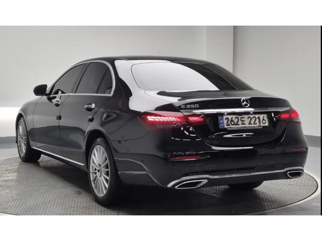 Mercedes-Benz E 250 ДИГИТАЛНО* ТАБЛО* BURMESTER* 360КАМЕРА* LANE* ASSI - автомобили, коли, обяви за нови и употребявани 3