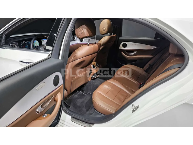 Mercedes-Benz E 250 2021* 9G TRONICK* DIGITAL* KEYLESS* AMBIENT* КРАЙН - автомобили, коли, обяви за нови и употребявани 11