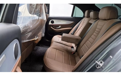 Mercedes-Benz E 250 КАМЕРА| ПОДГРЕВ| ШИБИДАХ| - автомобили, коли, обяви за нови и употребявани 10