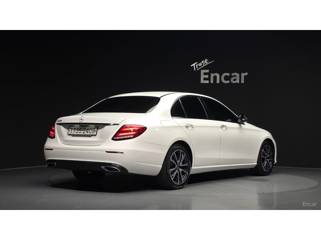 Mercedes-Benz E 250 AVANGARDE* КОЖА* НАВИ* ПАНО - автомобили, коли, обяви за нови и употребявани 1