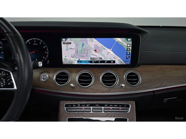Mercedes-Benz E 250 EXCLUSIVE* КОЖА* НАВИ* ОБДУХВ* ПАНО - автомобили, коли, обяви за нови и употребявани 11