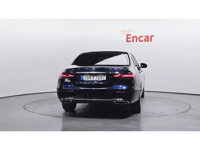 Mercedes-Benz E 250 EXCLUSIVE* HUD* 360* КОЖА* ПАНО* НАВИ - автомобили, коли, обяви за нови и употребявани 3