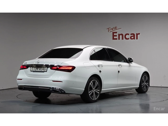 Mercedes-Benz E 250 AVANTGARDE* DISTRONIC* КАМЕРА* ШИБИДАХ* КРАЙНА ЦЕН - автомобили, коли, обяви за нови и употребявани 2