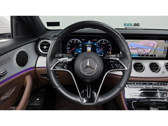 Mercedes-Benz E 250 * 360* ПАНО* KEYLESS* Camera* ПОДГРЕВ* - автомобили, коли, обяви за нови и употребявани 12