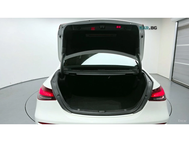 Mercedes-Benz E 250 * 360* ПАНО* KEYLESS* Camera* ПОДГРЕВ* - автомобили, коли, обяви за нови и употребявани 16