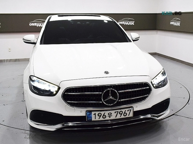 Mercedes-Benz E 250 ПАМЕТ* КАМЕРА* DIGITAL* DISTRONIC* ПОДГРЕВ* ПАНО* - автомобили, коли, обяви за нови и употребявани 1