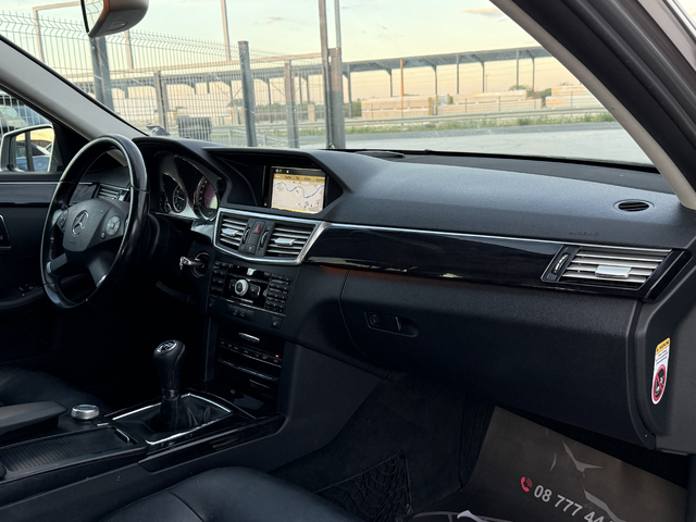 Mercedes-Benz E 250 D* 2011г.* РЪЧКА* Топ Състояние* Сервизна История - автомобили, коли, обяви за нови и употребявани 14