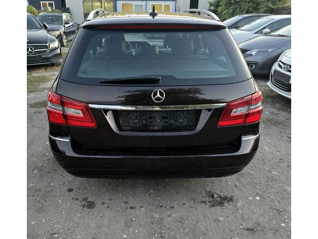 Mercedes-Benz E 250 ТОП СЪСТОЯНИЕ/AVANTGARDE/LED - автомобили, коли, обяви за нови и употребявани 4