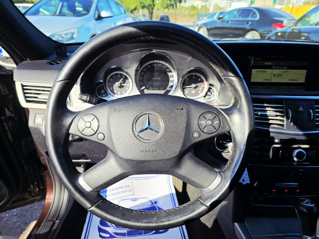 Mercedes-Benz E 250 ТОП СЪСТОЯНИЕ/AVANTGARDE/LED - автомобили, коли, обяви за нови и употребявани 7